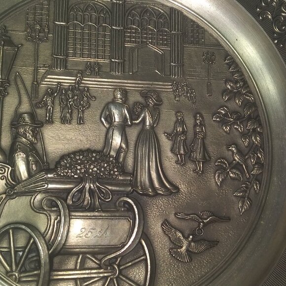 Vintage WMF Zinn German Pewter Decorative Plate – Medieval Scene - Picture 4 of 7